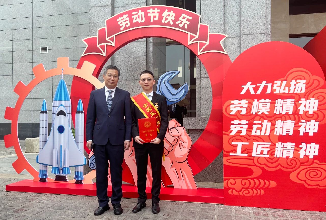 1714468813886669.jpg 1714468813886669.jpg