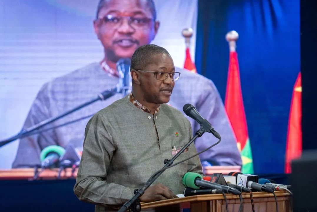 1727146361109972.jpg 1727146361109972.jpg